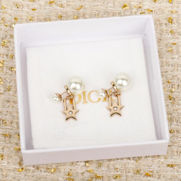 replica,repliche,fake,1:1,earrings,bracelet,ring,jewelry Orecchini Dior con perle a stella a cinque punte (5IR5I)