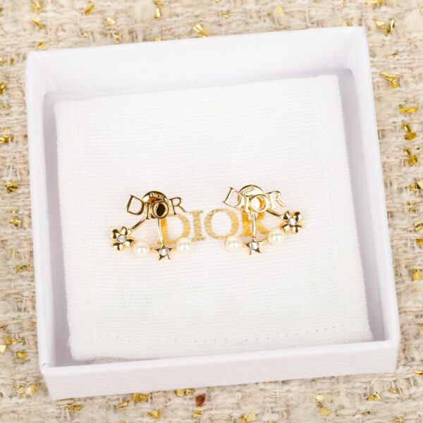 replica,repliche,fake,1:1,earrings,bracelet,ring,jewelry Orecchini a bottone con perle Dior Pearl Star Clover (TX4Y9)