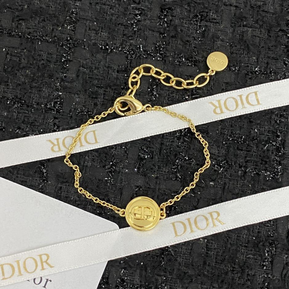 replica,repliche,fake,1:1,earrings,bracelet,ring,jewelry Bracciale Dior nuovo contatore di sincronizzazione (363JT) replica,repliche,fake,1:1,earrings,bracelet,ring,jewelry Bracciale Dior nuovo contatore di sincronizzazione (363JT)