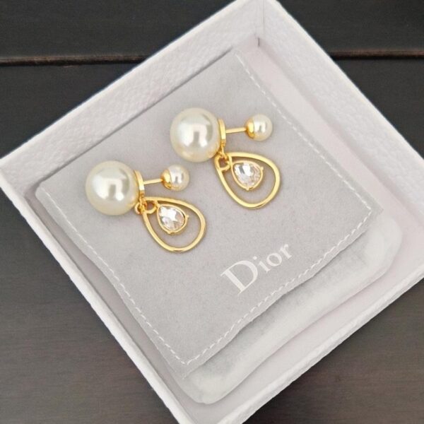replica,repliche,fake,1:1,earrings,bracelet,ring,jewelry Le ultime gocce di perle grandi e piccole di Dior sono realizzate con lo stesso materiale in ottone ZP (QWEZQ)