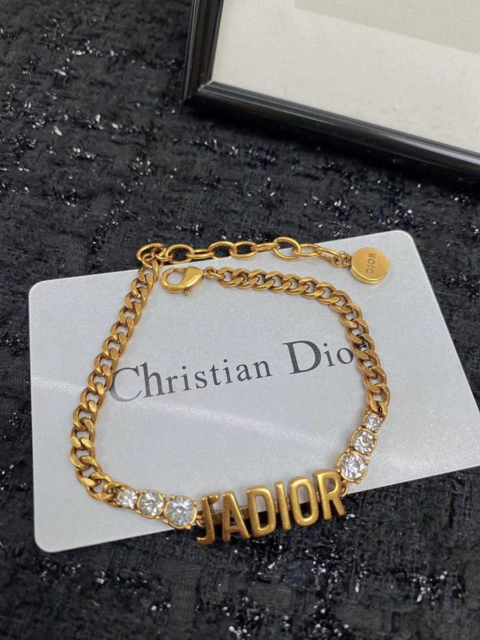 replica,repliche,fake,1:1,earrings,bracelet,ring,jewelry Bracciale Dior Contatore Sincrono (46N24) replica,repliche,fake,1:1,earrings,bracelet,ring,jewelry Bracciale Dior Contatore Sincrono (46N24)