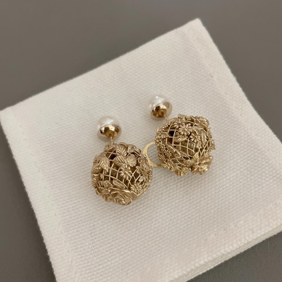 replica,repliche,fake,1:1,earrings,bracelet,ring,jewelry Orecchini Dior Hollow Flower Ball (DWT0G) replica,repliche,fake,1:1,earrings,bracelet,ring,jewelry Orecchini Dior Hollow Flower Ball (DWT0G)