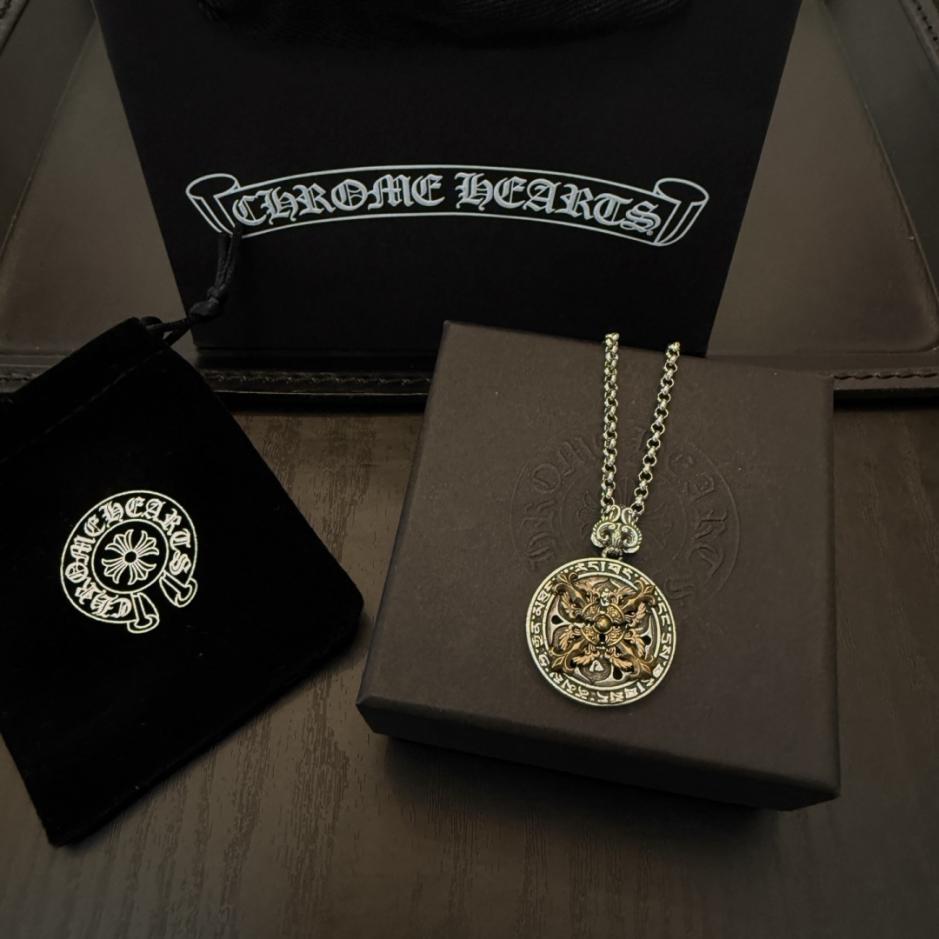 replica,repliche,fake,1:1,earrings,bracelet,ring,jewelry Nuova medaglia con ciondolo a croce con collana classica Chrome Hearts di qualità da banco (DP05W) replica,repliche,fake,1:1,earrings,bracelet,ring,jewelry Nuova medaglia con ciondolo a croce con collana classica Chrome Hearts di qualità da banco (DP05W)
