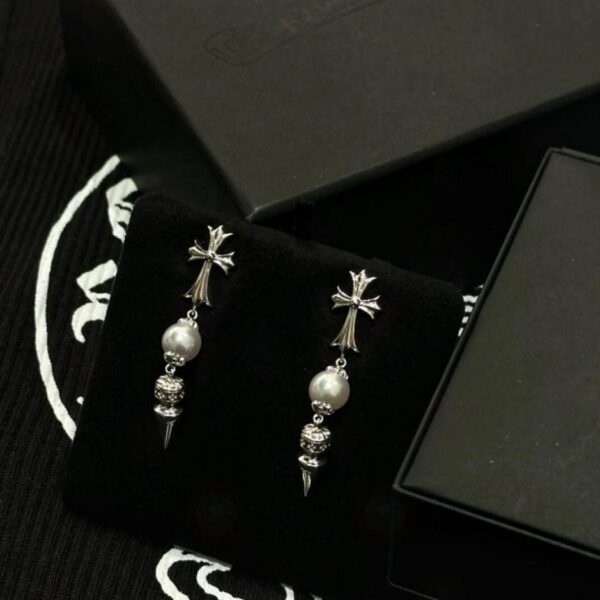 replica,repliche,fake,1:1,earrings,bracelet,ring,jewelry Orecchini a forma di proiettile con croce e perle Chrome Hearts x Mikimoto (MJ2VQ)