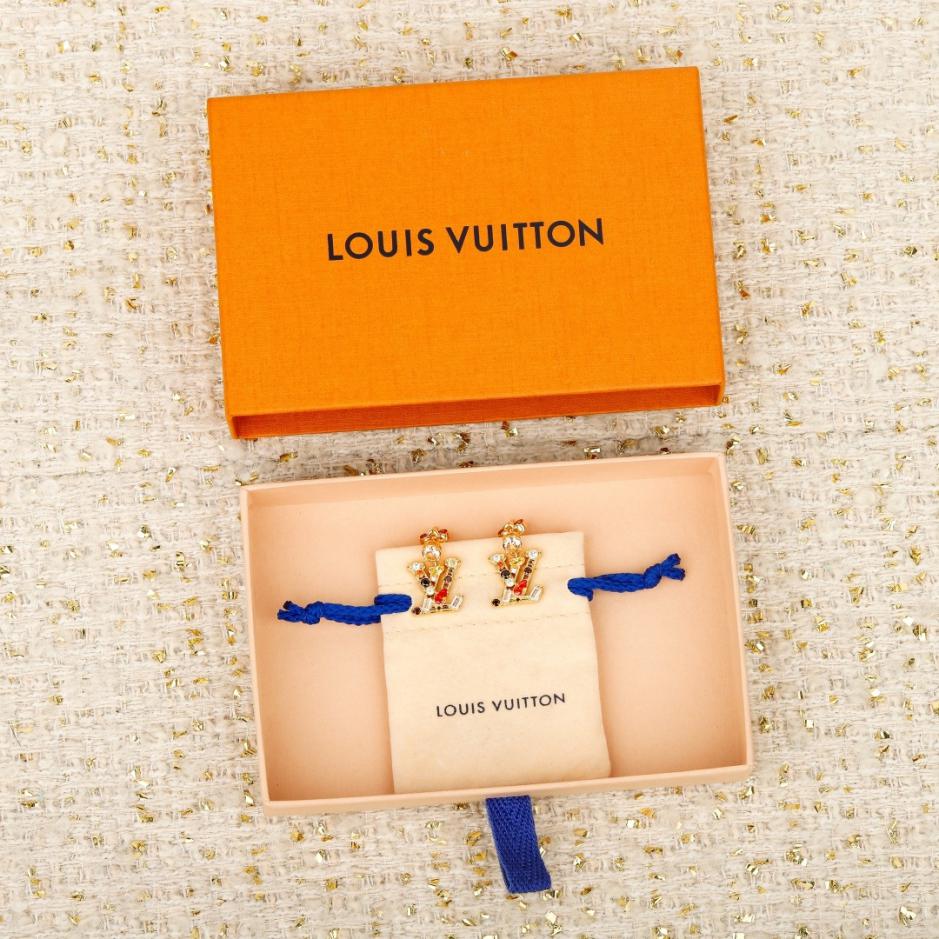 replica,repliche,fake,1:1,earrings,bracelet,ring,jewelry Orecchini Louis Vuitton con diamanti verdi fantasia (52APO) replica,repliche,fake,1:1,earrings,bracelet,ring,jewelry Orecchini Louis Vuitton con diamanti verdi fantasia (52APO)