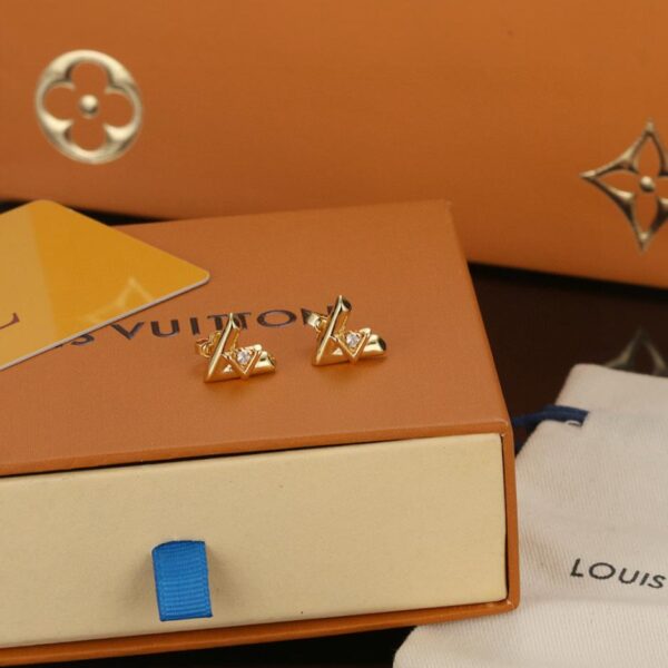 replica,repliche,fake,1:1,earrings,bracelet,ring,jewelry Orecchini Louis Vuitton, retrò e all’avanguardia, adatti sia per uomo che per donna (YPUZ1)