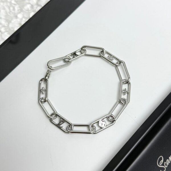 replica,repliche,fake,1:1,earrings,bracelet,ring,jewelry BRACCIALE CON MONOGRAMMA ELEGANTE (UUHME)