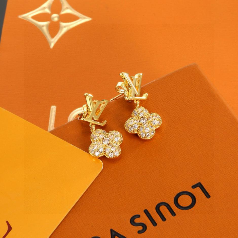 replica,repliche,fake,1:1,earrings,bracelet,ring,jewelry Orecchini a bottone Louis Vuitton (3VKQL) replica,repliche,fake,1:1,earrings,bracelet,ring,jewelry Orecchini a bottone Louis Vuitton (3VKQL)