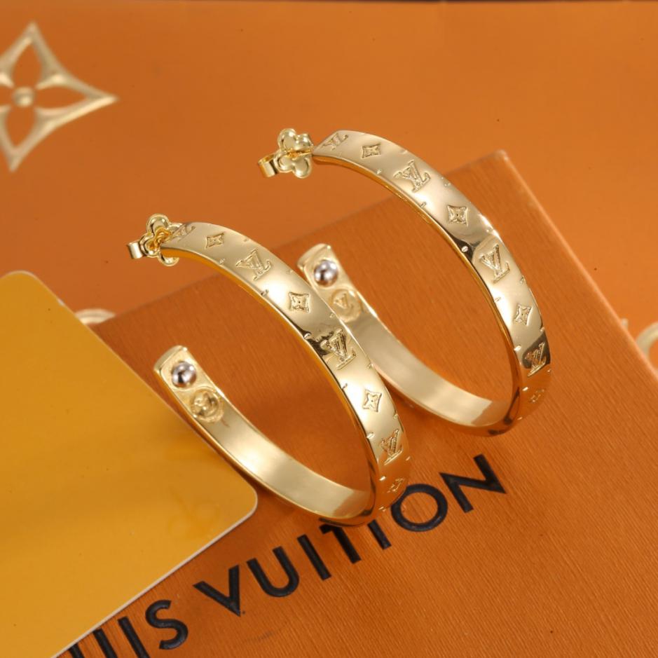replica,repliche,fake,1:1,earrings,bracelet,ring,jewelry Orecchini a forma di lettera Louis Vuitton (3RLPE) replica,repliche,fake,1:1,earrings,bracelet,ring,jewelry Orecchini a forma di lettera Louis Vuitton (3RLPE)