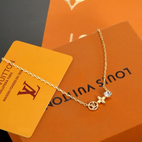 replica,repliche,fake,1:1,earrings,bracelet,ring,jewelry Collana con lettera Louis Vuitton (42QA4)