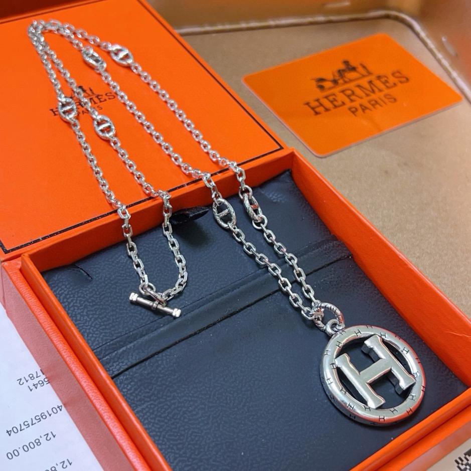 replica,repliche,fake,1:1,earrings,bracelet,ring,jewelry Collana Hermes con naso di maiale (B6055) replica,repliche,fake,1:1,earrings,bracelet,ring,jewelry Collana Hermes con naso di maiale (B6055)