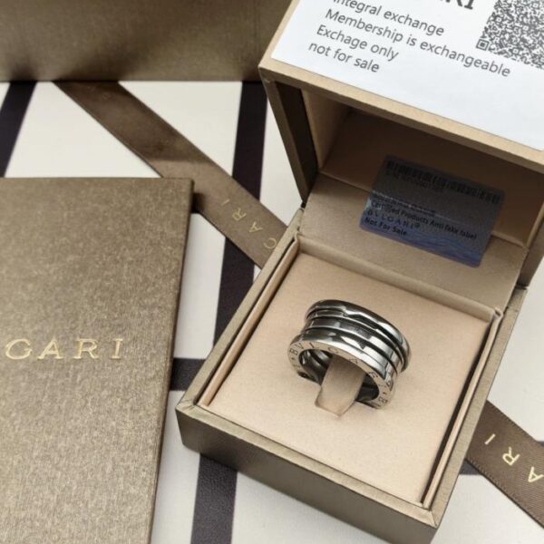 replica,repliche,fake,1:1,earrings,bracelet,ring,jewelry Versione da banco Bulgari con anello a molla, versione larga, versione con oro, materiale argento, produzione in oro (L53DU)