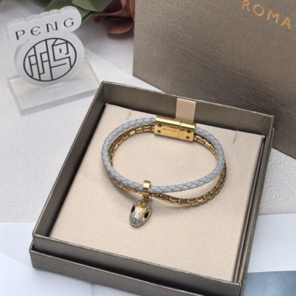 replica,repliche,fake,1:1,earrings,bracelet,ring,jewelry Bracciale Bvlgari Double Loop Snake in pelle di vitello grigia con cordino intrecciato (CFQVJ)