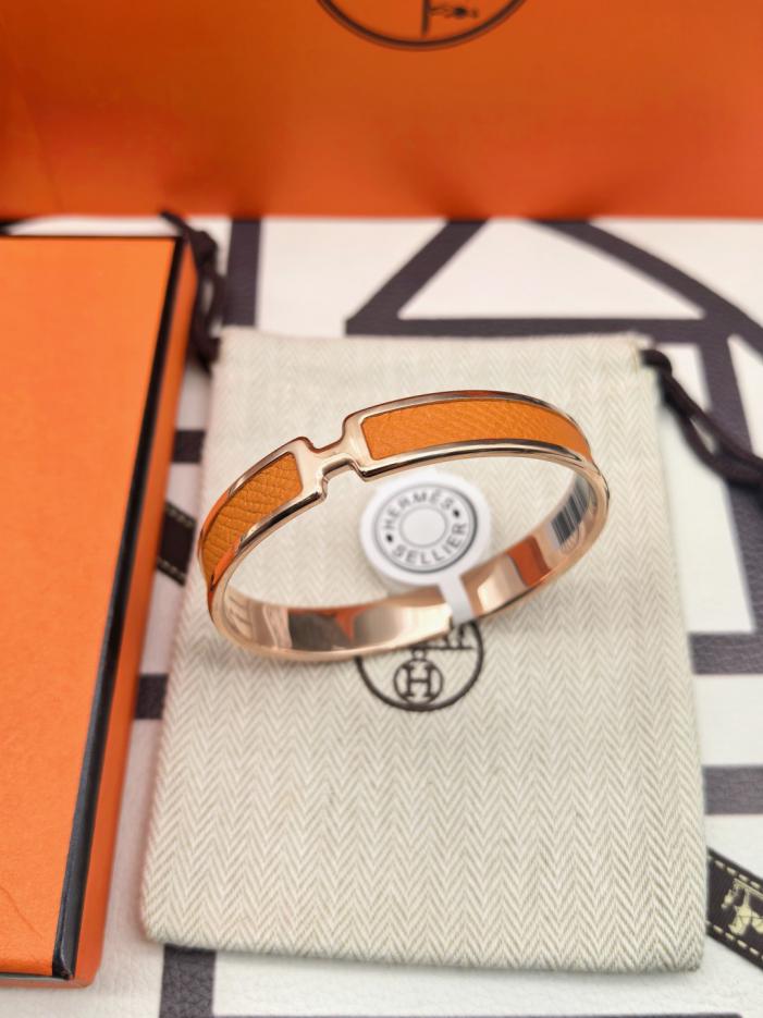 replica,repliche,fake,1:1,earrings,bracelet,ring,jewelry Versione da banco Bracciale Hermès in pelle arancione, nuova versione aggiornata (UG4BV) replica,repliche,fake,1:1,earrings,bracelet,ring,jewelry Versione da banco Bracciale Hermès in pelle arancione, nuova versione aggiornata (UG4BV)