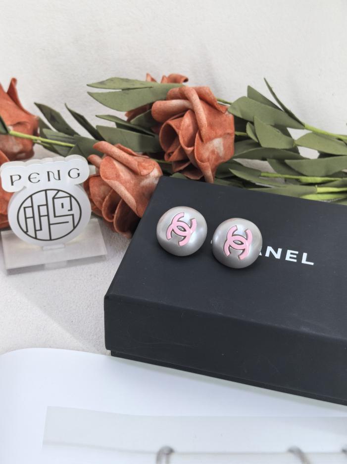 replica,repliche,fake,1:1,earrings,bracelet,ring,jewelry Versione controfigura Orecchini con fibbia in perle e smalto Double C Chanel Versione rosa Perle in resina naturale perlescente Double C in smalto (8ZKHH) replica,repliche,fake,1:1,earrings,bracelet,ring,jewelry Versione controfigura Orecchini con fibbia in perle e smalto Double C Chanel Versione rosa Perle in resina naturale perlescente Double C in smalto (8ZKHH)