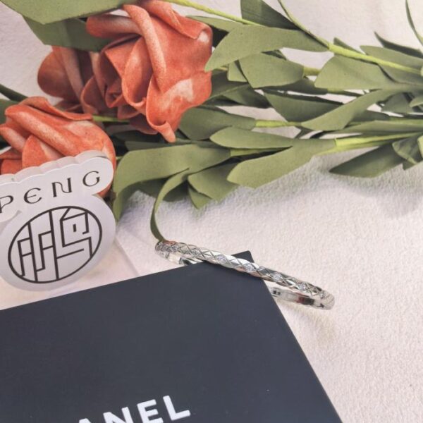 replica,repliche,fake,1:1,earrings,bracelet,ring,jewelry Versione da banco Bracciale Chanel con diamanti e mezzo diamante, versione stretta, placcato oro 18 carati, colore spesso preservato (H8HXX)