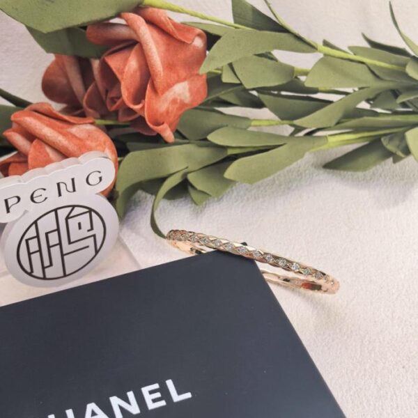 replica,repliche,fake,1:1,earrings,bracelet,ring,jewelry Bracciale Chanel in diamanti, versione stretta, placcato oro 18 carati, colore spesso preservato (A4SS2)