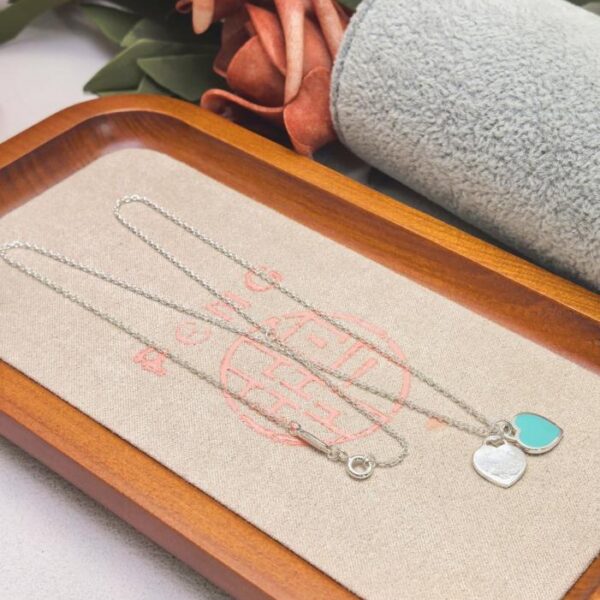 replica,repliche,fake,1:1,earrings,bracelet,ring,jewelry Versione Counter Tiffany Collana con ciondolo a doppio cuore Tiffany versione blu Argento sterling Ag925 (3,7 g) (430 US)