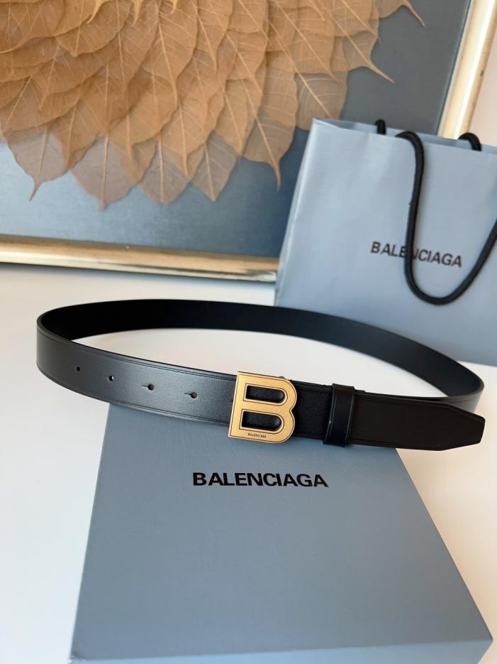 replica,repliche,fake,1:1,earrings,bracelet,ring,jewelry Balenciaga in pelle di vitello importata da 3,0 cm di larghezza con hardware vintage in rame puro (LT62Y) replica,repliche,fake,1:1,earrings,bracelet,ring,jewelry Balenciaga in pelle di vitello importata da 3,0 cm di larghezza con hardware vintage in rame puro (LT62Y)