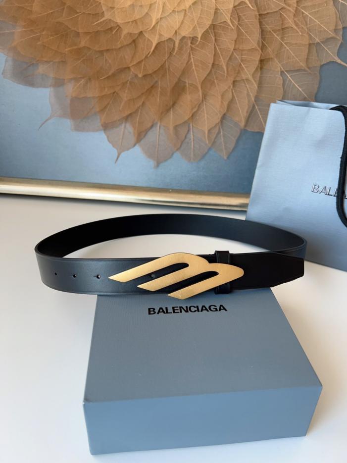 replica,repliche,fake,1:1,earrings,bracelet,ring,jewelry Balenciaga Larghezza 3,5 cm Pelle di vitello importata con hardware vintage in rame puro (JKILQ) replica,repliche,fake,1:1,earrings,bracelet,ring,jewelry Balenciaga Larghezza 3,5 cm Pelle di vitello importata con hardware vintage in rame puro (JKILQ)