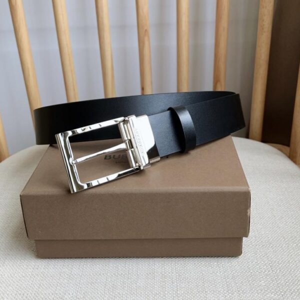 replica,repliche,fake,1:1,earrings,bracelet,ring,jewelry Nuova borsa Burberry in vitello con sincronizzazione al bancone e fibbia a forma di B placcata in palladio, larghezza 3,5 cm (0UQNN)