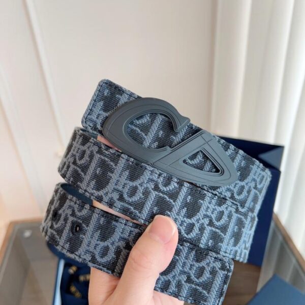 replica,repliche,fake,1:1,earrings,bracelet,ring,jewelry DIOR Pelle originale francese Oblique panno azzurro chiaro vacchetta nera 3,5 cm (789W2)