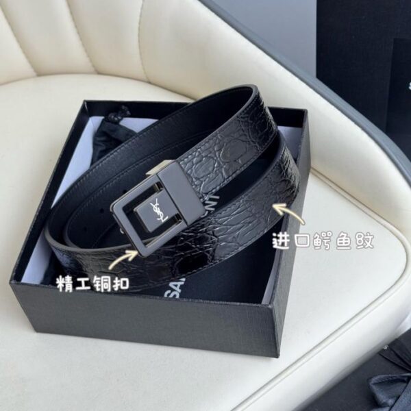 replica,repliche,fake,1:1,earrings,bracelet,ring,jewelry Cintura da donna Saint Laurent con fibbia galvanizzata oro autentico, realizzata in Italia, 3,0 cm (1PFV1)