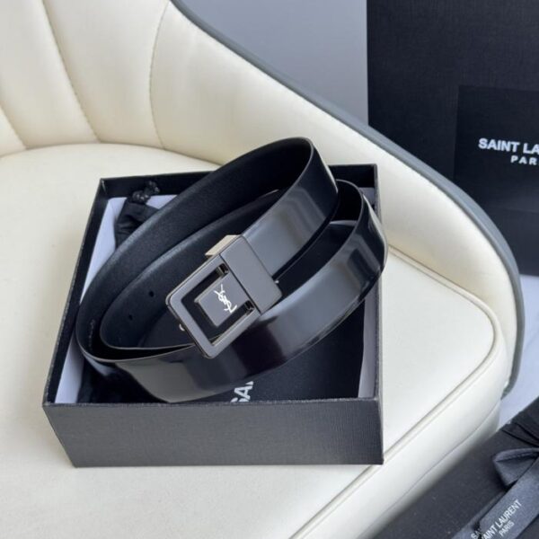 replica,repliche,fake,1:1,earrings,bracelet,ring,jewelry Cintura da donna Saint Laurent con fibbia galvanizzata oro autentico, realizzata in Italia, 3,0 cm (PH7RL)