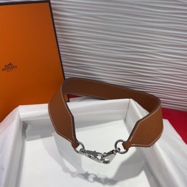 replica,repliche,fake,1:1,earrings,bracelet,ring,jewelry Dettagli della tracolla tascabile Kelly Hermès Tracolla in pelle Swift ed Epsom TC (28W1M)