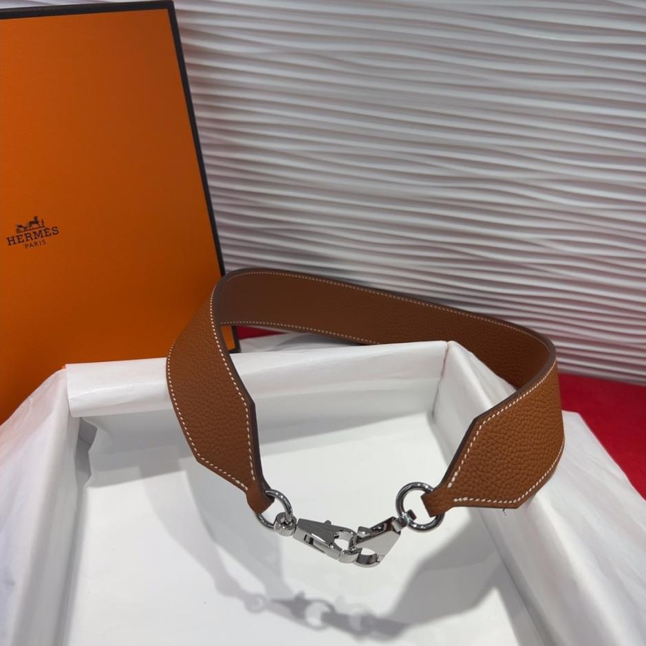 replica,repliche,fake,1:1,earrings,bracelet,ring,jewelry Dettagli della tracolla tascabile Kelly Hermès Tracolla in pelle Swift ed Epsom TC (28W1M) replica,repliche,fake,1:1,earrings,bracelet,ring,jewelry Dettagli della tracolla tascabile Kelly Hermès Tracolla in pelle Swift ed Epsom TC (28W1M)