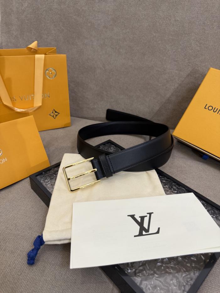 replica,repliche,fake,1:1,earrings,bracelet,ring,jewelry Cintura LV 3.5 con fibbia ad ardiglione, nuovo modello con motivo floreale Monogram in rilievo (OBMQ8) replica,repliche,fake,1:1,earrings,bracelet,ring,jewelry Cintura LV 3.5 con fibbia ad ardiglione, nuovo modello con motivo floreale Monogram in rilievo (OBMQ8)