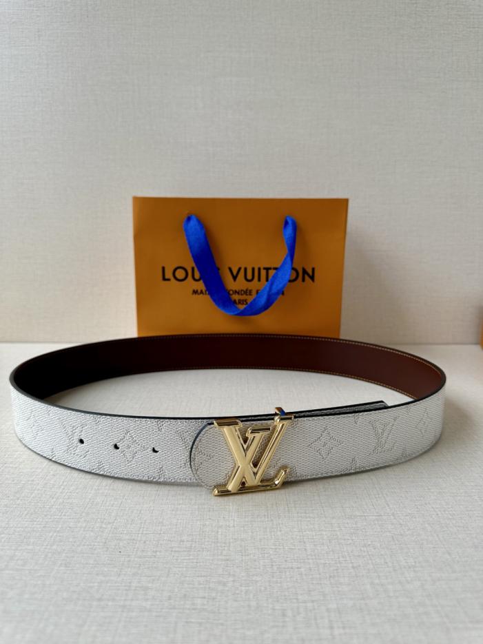 replica,repliche,fake,1:1,earrings,bracelet,ring,jewelry Cintura reversibile LV Dimension Monogram Heritage, larghezza 4.0 (NBX9M) replica,repliche,fake,1:1,earrings,bracelet,ring,jewelry Cintura reversibile LV Dimension Monogram Heritage, larghezza 4.0 (NBX9M)