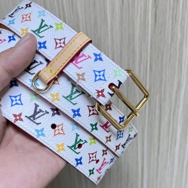 replica,repliche,fake,1:1,earrings,bracelet,ring,jewelry Louis Vuitton e l’artista giapponese Takashi Murakami hanno creato congiuntamente la cintura bifacciale LVX TM LV D-Ring (8OMCI)