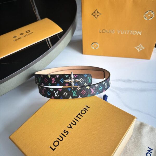 replica,repliche,fake,1:1,earrings,bracelet,ring,jewelry Cintura originale Louis Vuitton da donna, nuova arrivata, larghezza 25 mm (AMQKO)