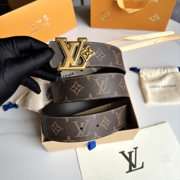 replica,repliche,fake,1:1,earrings,bracelet,ring,jewelry LOUIS VUITTON contatore ultima versione aggiornata larghezza 40 mm (WBEFZ)
