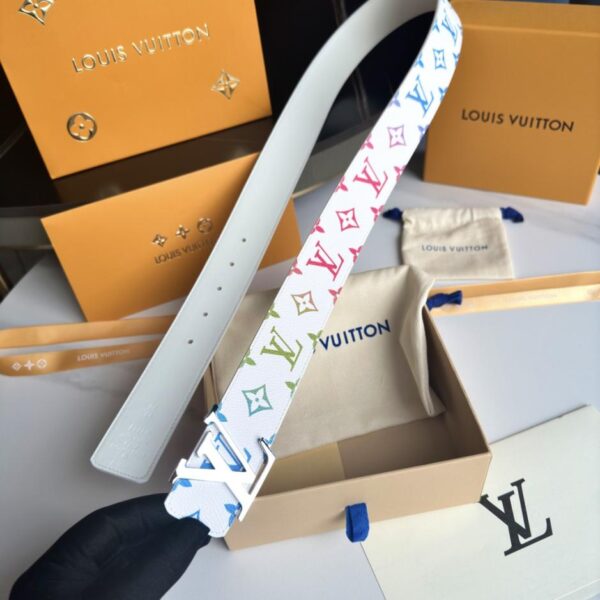 LOUIS VUITTON ultima versione con contatori da 40 mm di larghezza (FHE00)