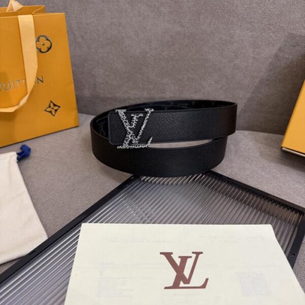 replica,repliche,fake,1:1,earrings,bracelet,ring,jewelry Cintura da uomo LV nuova, larghezza 4,0 cm (8DEED)
