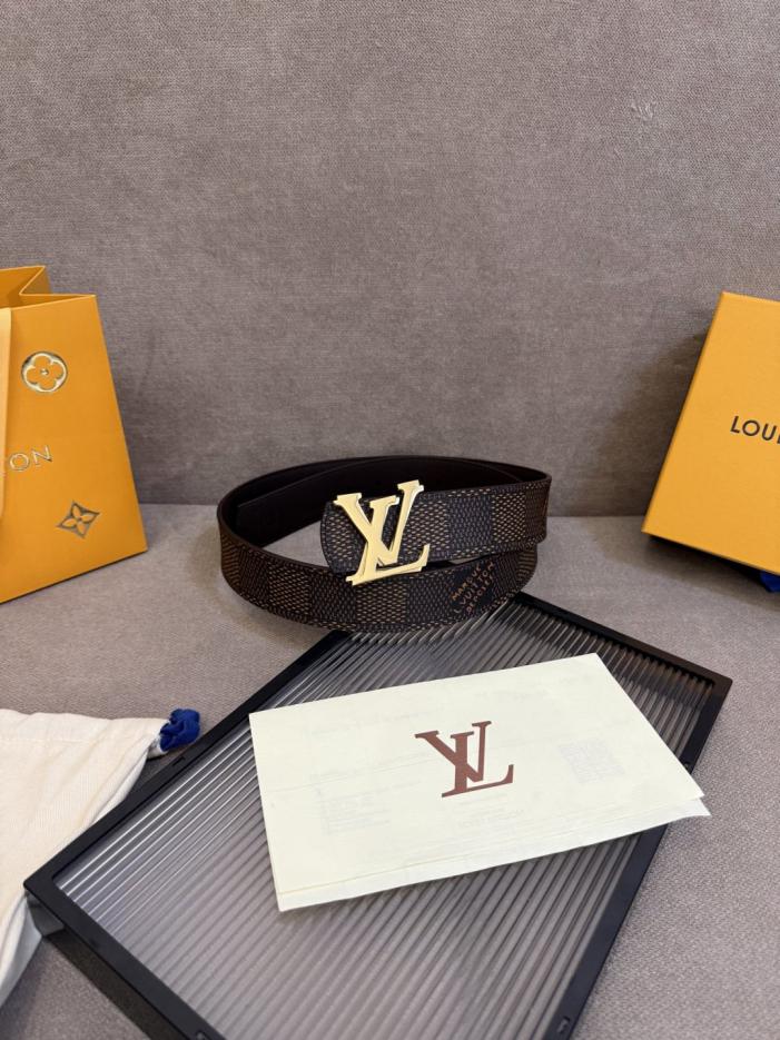 replica,repliche,fake,1:1,earrings,bracelet,ring,jewelry Cinghia reversibile LV Dimension (PZ56V) replica,repliche,fake,1:1,earrings,bracelet,ring,jewelry Cinghia reversibile LV Dimension (PZ56V)