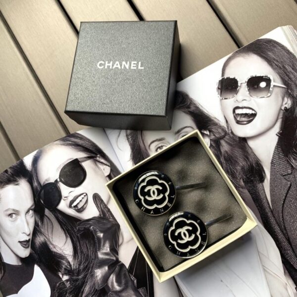 replica,repliche,fake,1:1,earrings,bracelet,ring,jewelry (Confezione da 2) Fermaglio per capelli Chanel New Round Brand Suit Pocket Clip (JBMUL)