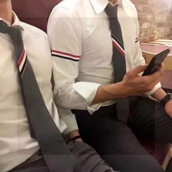 replica,repliche,fake,1:1,earrings,bracelet,ring,jewelry Cravatta da uomo in lana vergine Thom Browne (ZOTO7)
