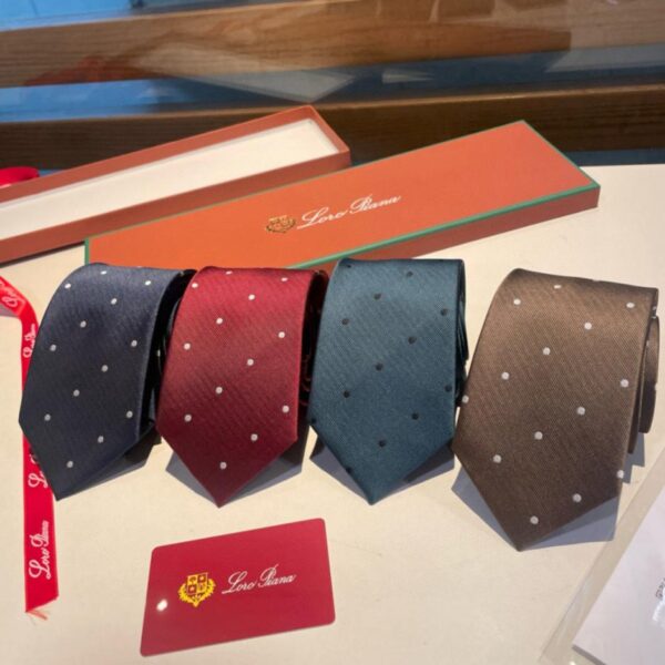 replica,repliche,fake,1:1,earrings,bracelet,ring,jewelry Cravatta da uomo elegante stile contatore Loro Piana (QFYX1)