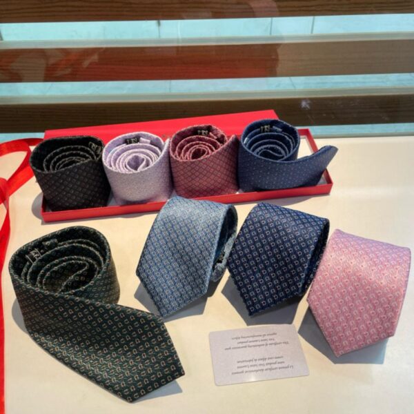 replica,repliche,fake,1:1,earrings,bracelet,ring,jewelry Nuova collezione di cravatte da uomo Salvatore Ferragamo, 100% seta twill di prima qualità, personalizzazione fatta a mano (HSGX4)