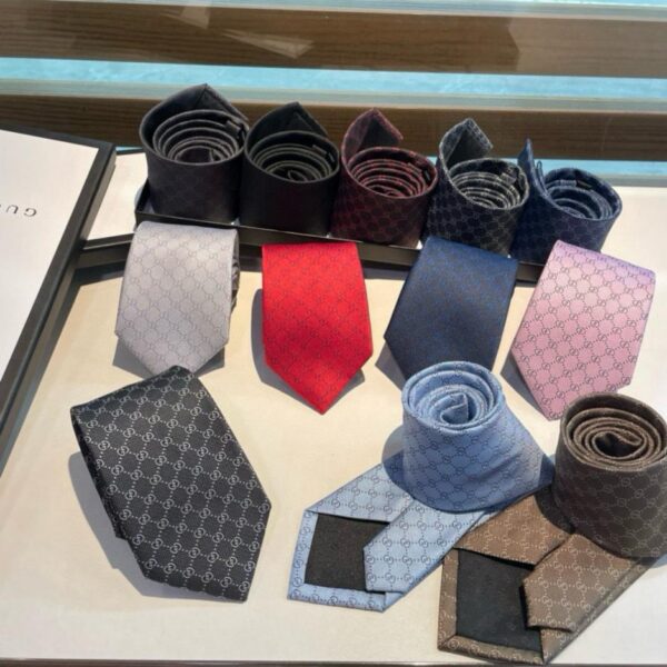 replica,repliche,fake,1:1,earrings,bracelet,ring,jewelry Gucci New Counter [Cravatta con stampa logo GG] Cravatta da uomo (Q047I)