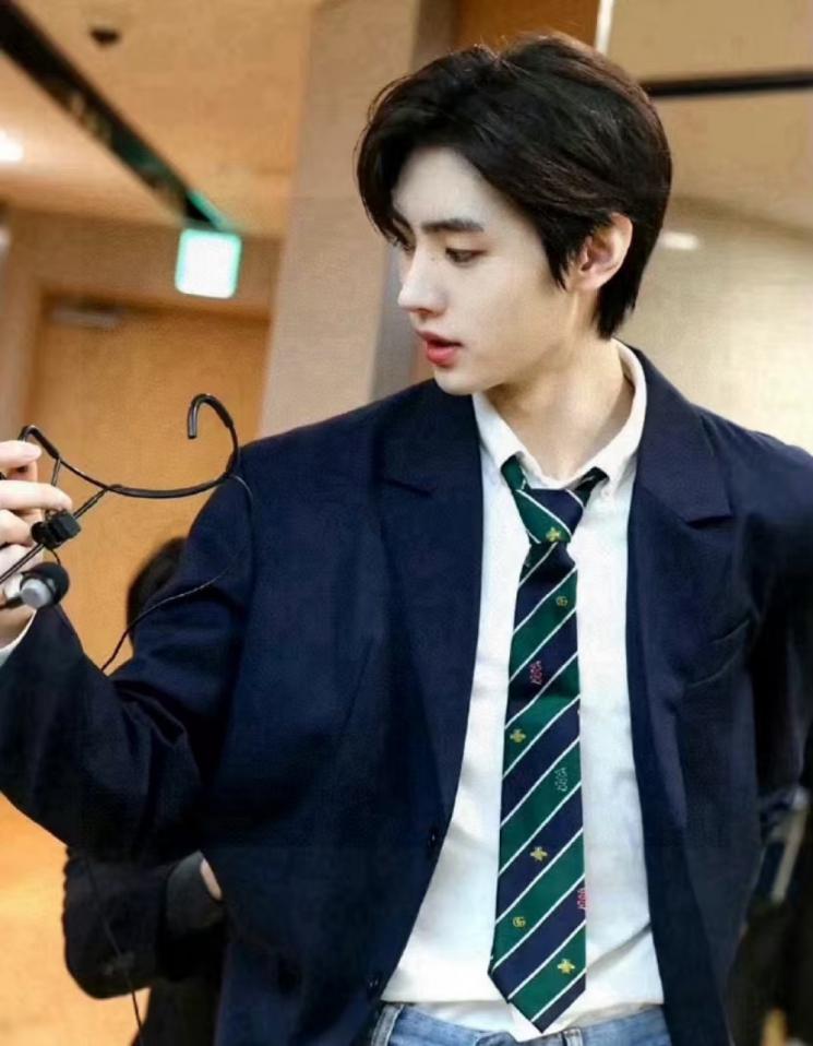 replica,repliche,fake,1:1,earrings,bracelet,ring,jewelry Serie di cravatte da uomo Gucci (W0HV0) replica,repliche,fake,1:1,earrings,bracelet,ring,jewelry Serie di cravatte da uomo Gucci (W0HV0)