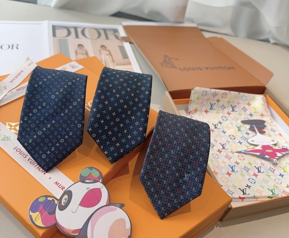 replica,repliche,fake,1:1,earrings,bracelet,ring,jewelry Cravatta classica a fiori Louis Vuitton (1G4VW) replica,repliche,fake,1:1,earrings,bracelet,ring,jewelry Cravatta classica a fiori Louis Vuitton (1G4VW)