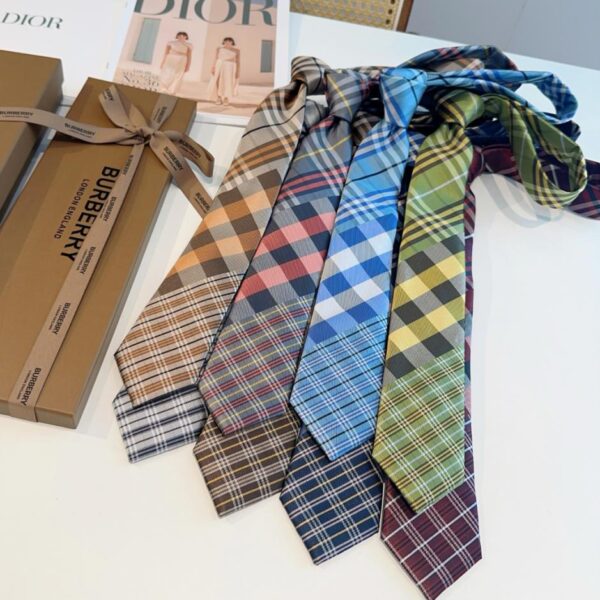 replica,repliche,fake,1:1,earrings,bracelet,ring,jewelry Cravatta sincronizzata Burberry (JTT7B)