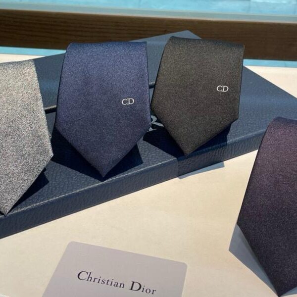 replica,repliche,fake,1:1,earrings,bracelet,ring,jewelry Cravatta Dior da uomo nuova (15Q2P)