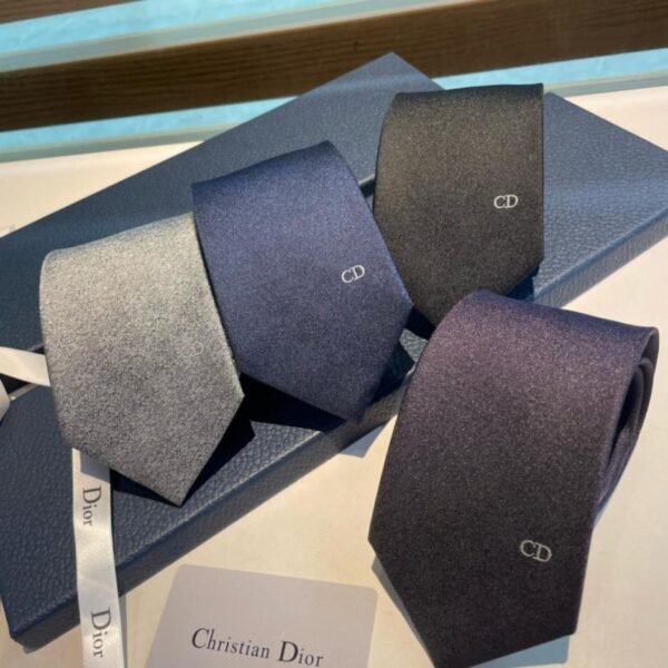 replica,repliche,fake,1:1,earrings,bracelet,ring,jewelry Nuova cravatta da uomo Dior (M7F53)