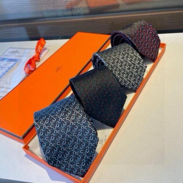 replica,repliche,fake,1:1,earrings,bracelet,ring,jewelry Nuova collezione di cravatte da uomo Hermès in 100% seta twill di prima qualità, personalizzazione fatta a mano (NPWYQ)