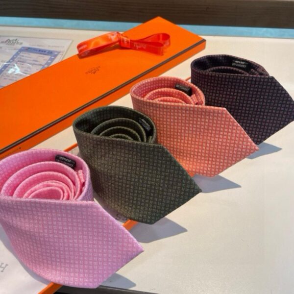 replica,repliche,fake,1:1,earrings,bracelet,ring,jewelry Nuova serie di cravatte da uomo Hermes (N38S7)